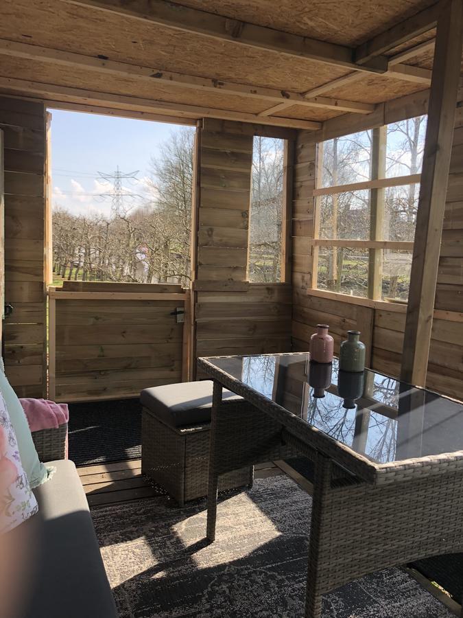Pipowagen/Chalet De Oude Rijn Bed & Breakfast Harmelen Bagian luar foto