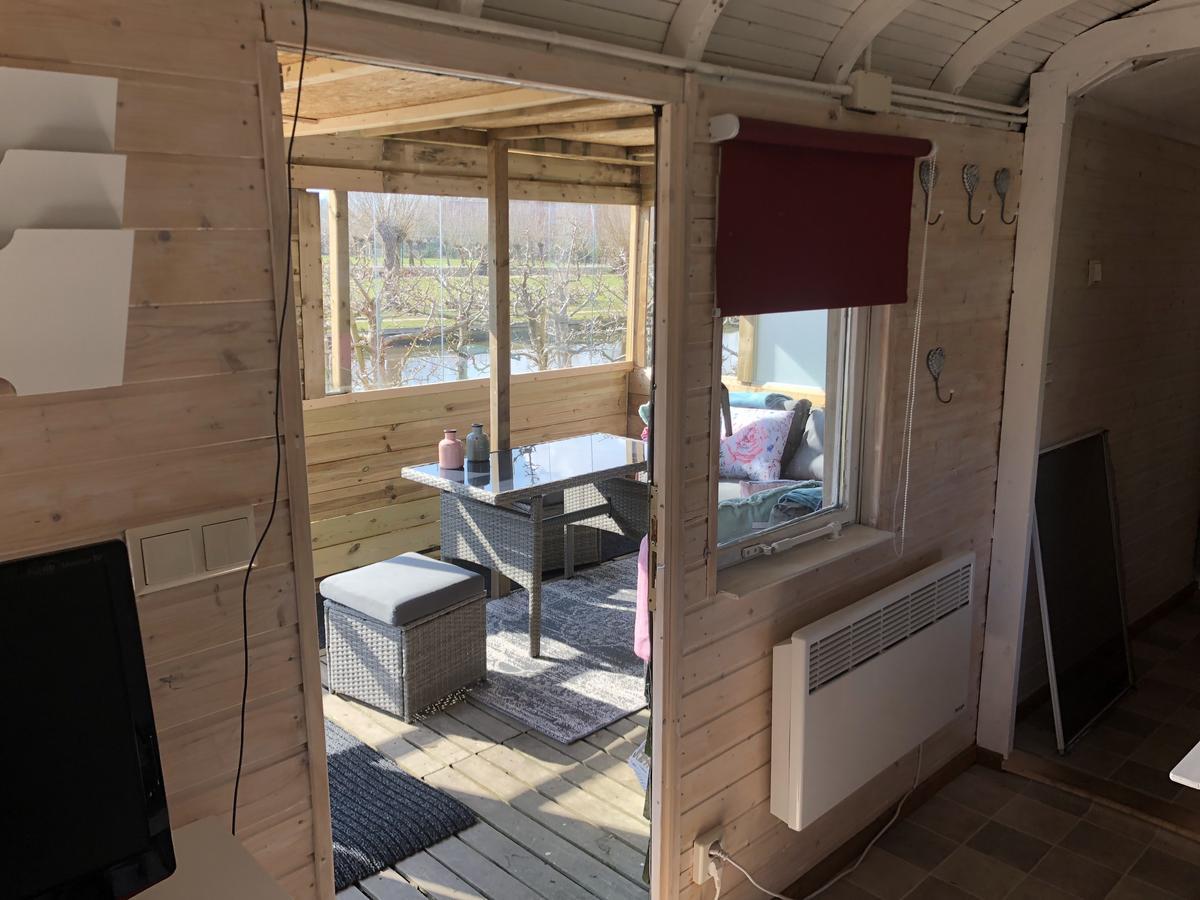 Pipowagen/Chalet De Oude Rijn Bed & Breakfast Harmelen Bagian luar foto