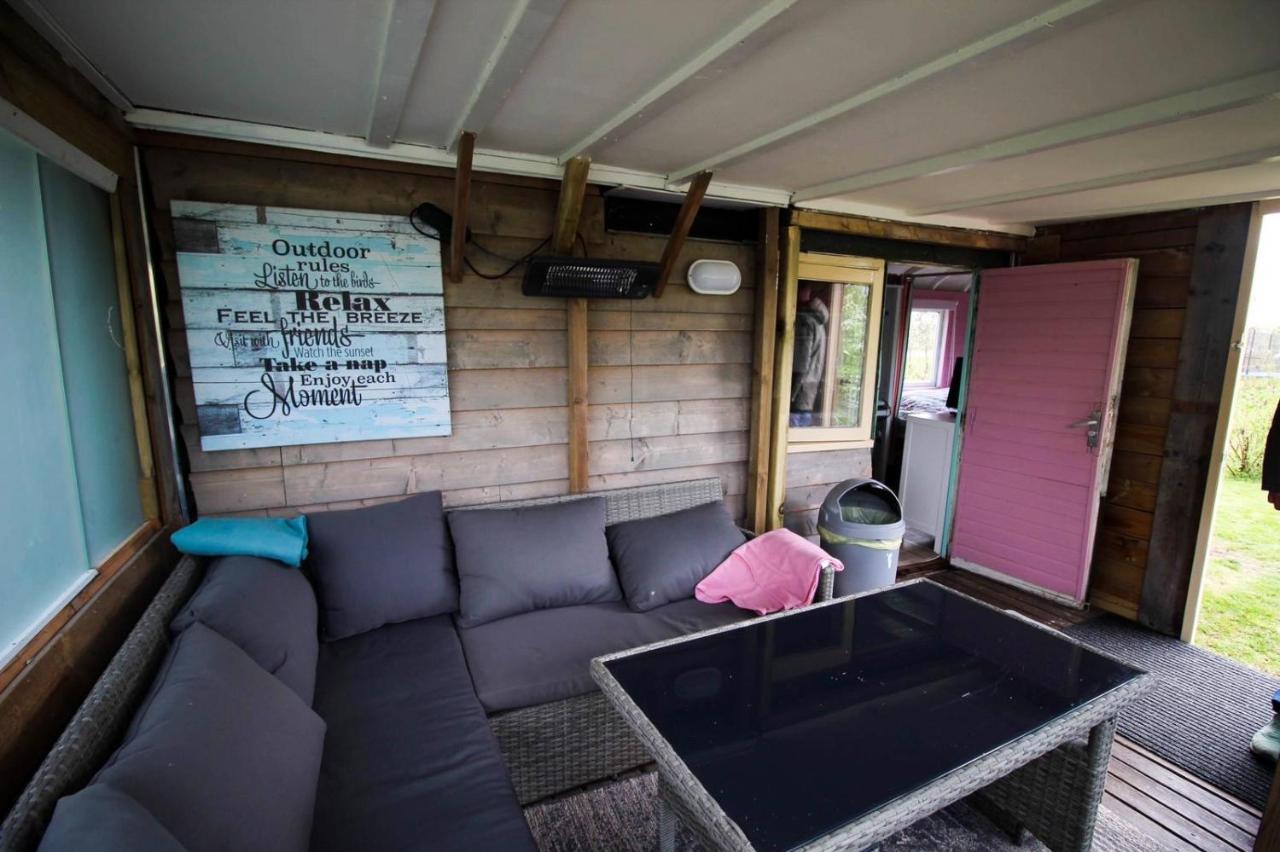 Pipowagen/Chalet De Oude Rijn Bed & Breakfast Harmelen Bagian luar foto